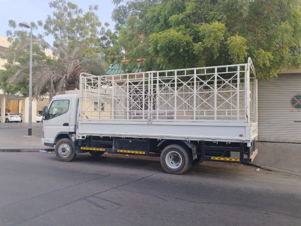 Pickup Truck Rental in Arjan