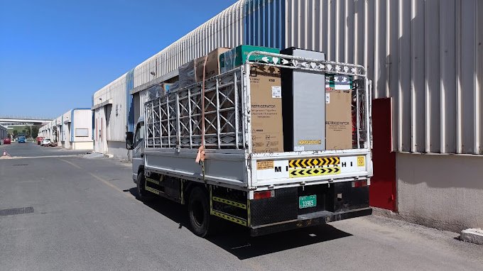 Pickup Truck Service in Al Ghadeer Village